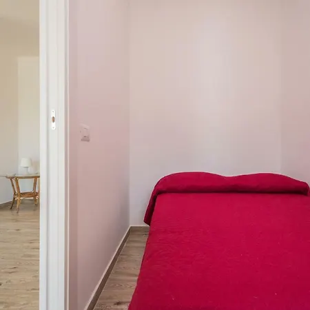 Holiday home Manuela Lascari